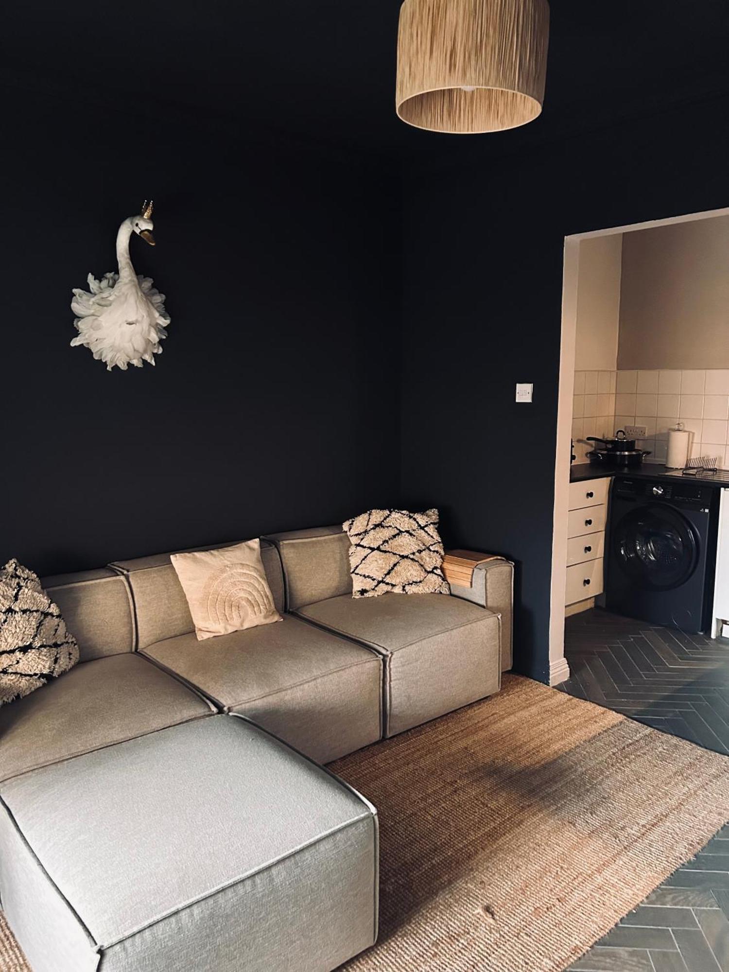 Old School Cosy Nook Near School Of Art 1brapt Apartment
